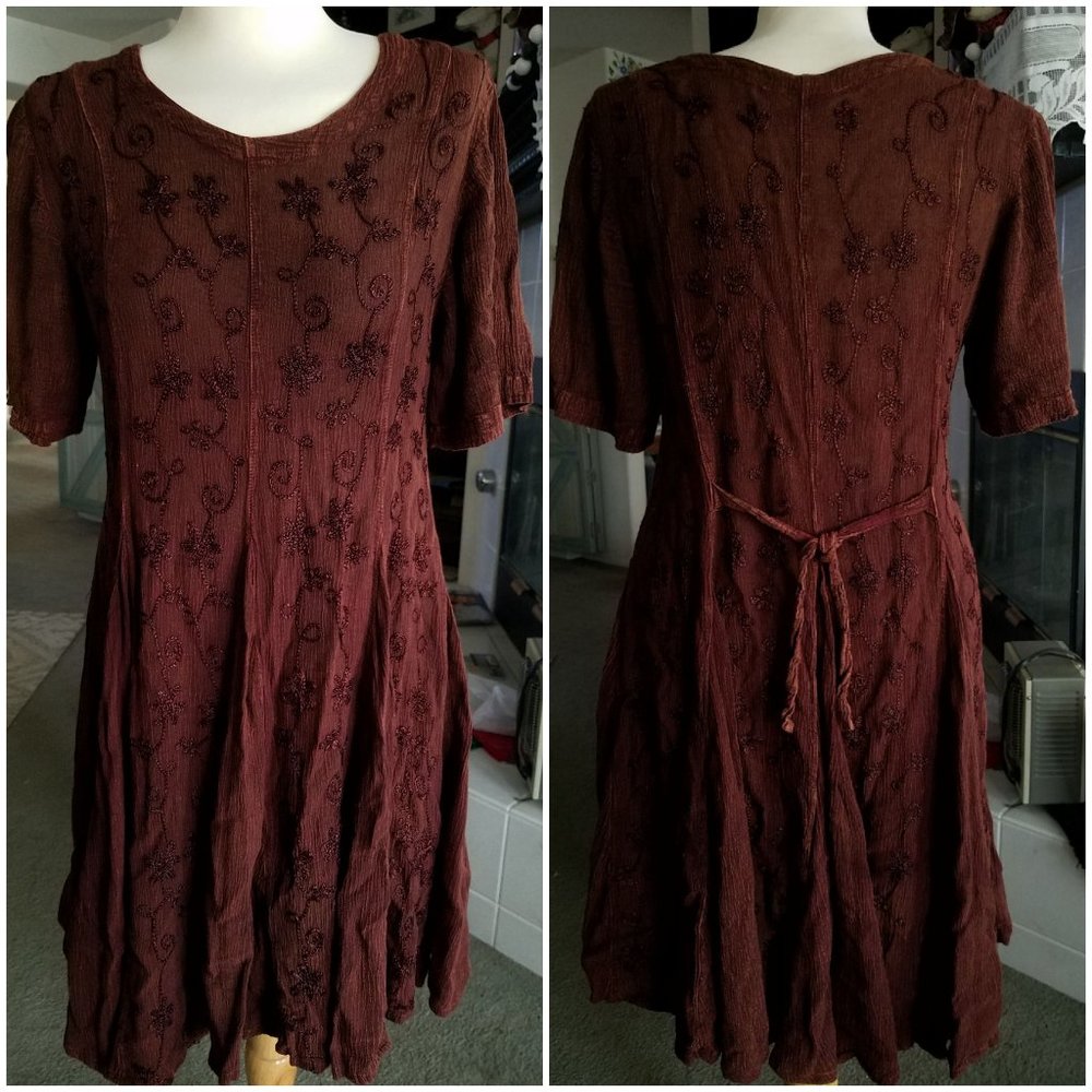 Vintage Brown Machine Embroidery Swing Dress Bx 2 24.